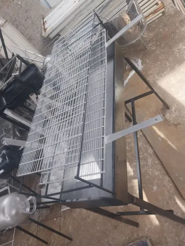 Churrasqueira para espetinho com duas greias 1mx30cm