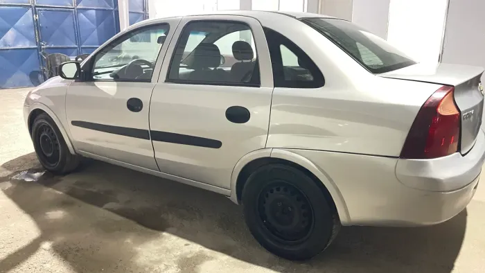 Chevrolet Corsa Sedan 1.0 MPFI 8V 71cv 4P 2003