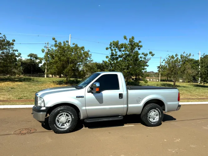 Ford F-250 XLT 3.9 4X2 Diesel TB 2011