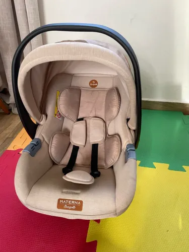 Bebê conforto / cadeirinha de carro
