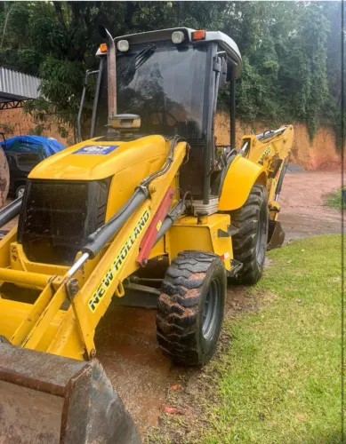 New holland B90B 2011 4x2