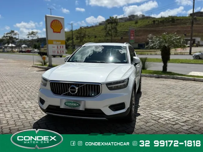 Volvo XC40 XC 40 T-5 Híbrido Momentum 1.5 262cv 2021