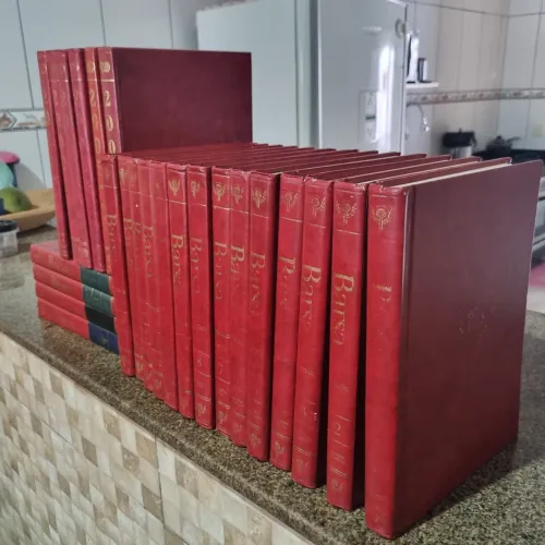 Coleção Enciclopédia Barsa (Volumes 1 ao 14 de 1999 e Edições Especiais)