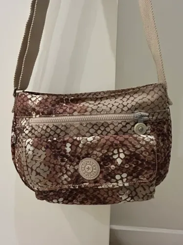 Bolsa de ombro Kipling animal print média