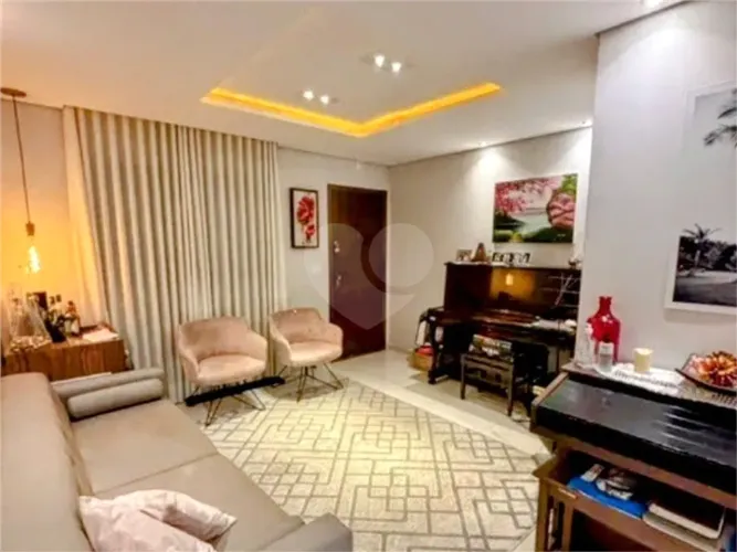 Apartamento à venda com 2 quartos no Edifício Pedra Rosada em Sorocaba SP