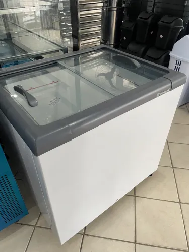 MB frezer horizontal expositor 200L