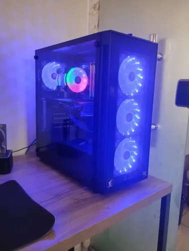 PC RYZEN 7 2700 - 16GB RAM - 480GB SSD - PL. VÍDEO 12GB RX6750XT