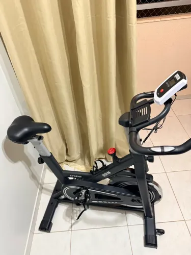 Vendo Bicicleta ergométrica em ótimo estado.