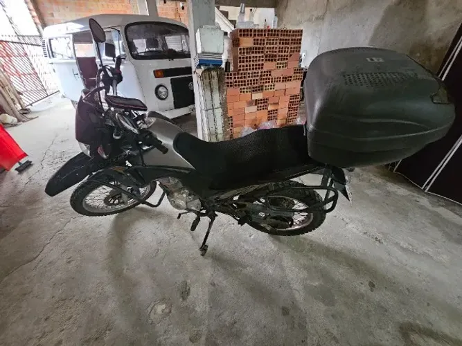 Honda Bros 160 ESDD 2023 - Excelente estado - Pronta para rodar