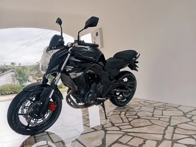 Vendo ou troco por carro no mesmo valor 