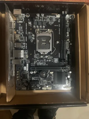 Placa mãe Gigabyte H110M-H LGA1151 DDR4