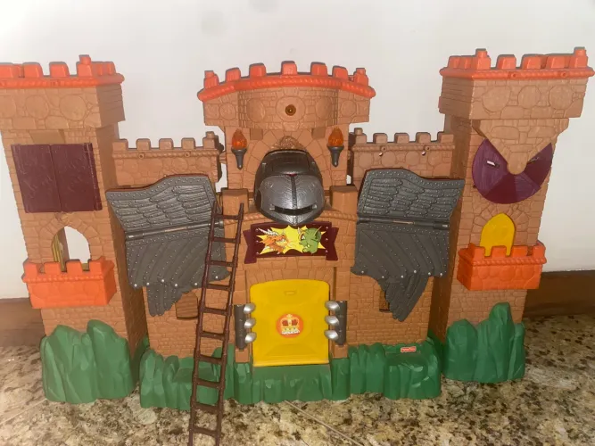 Castelo Medieval Grande Imaginext com 3 Bonecos