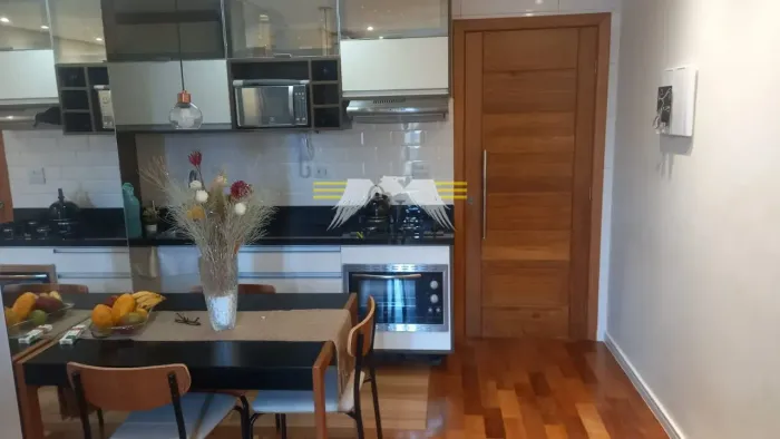LINDO APARTAMENTO DE 2 DORMITÓRIOS, NOVO, TOTALMENTE MOBILIADO E DECORADO, À VENDA, À 900m