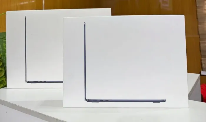 MacBook Air M2 13.6 16GB - 256GB SSD 