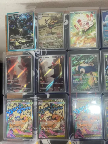 Venda de lote Pokémon