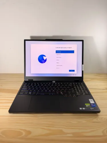 Notebook Lenovo Legion 5 - Intel Core i9 14900HX / RTX 5070 8GB / Tela OLED 165Hz
