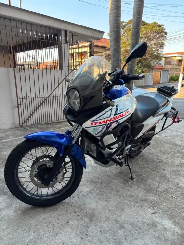Transalp 700cc Capitão América