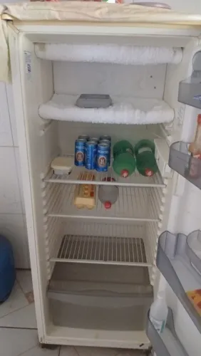 Vendo geladeira cônsul