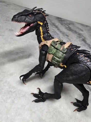 Indoraptor Jurassic world NANMU studios lacrado Hammond