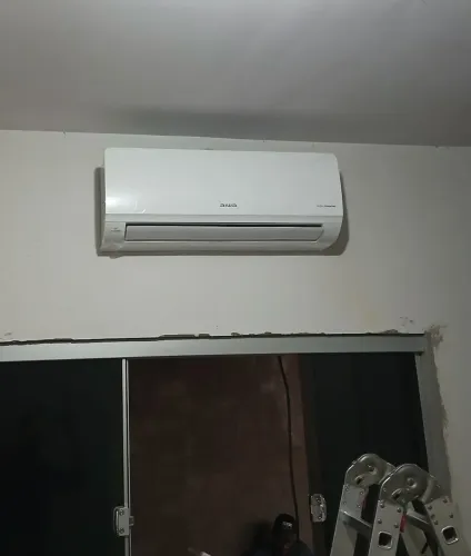 Ar condicionado (instalação e manutenção)
