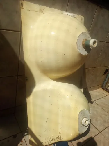 Tanque de cerâmica