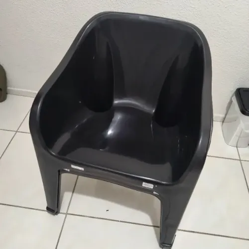Cadeiras Plásticas Reforçadas