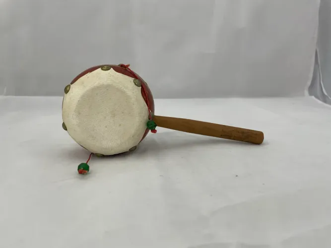 Instrumento Tambor de Chocalho/Cabulete Oriental 
