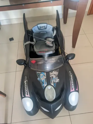 Carrinho elétrico Batman