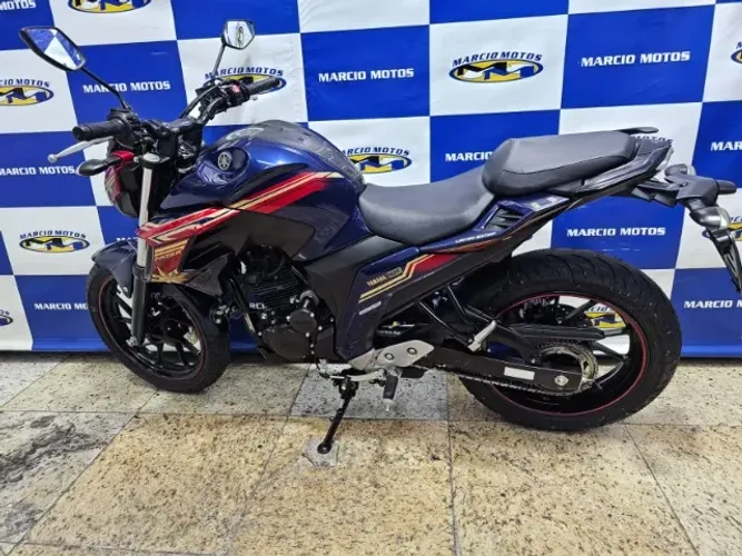 YAMAHA FZ 25 FAZER LE 20/21