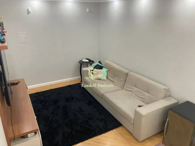 Apartamento com condomínio 2 dormitórios (Pq São Vicente)