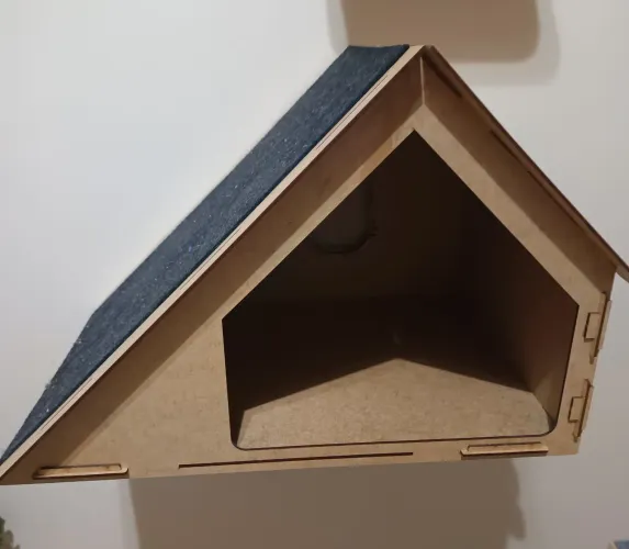Casa/arranhador para gatos