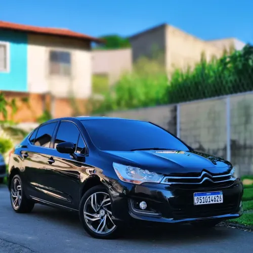 Citroen C4 Lounge Exclusive 1.6 Turbo 4P Aut. 2014