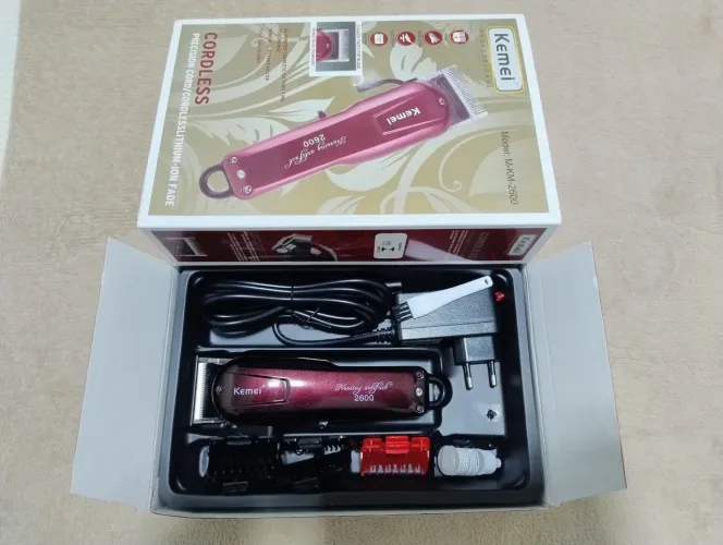 Máquina de cortar cabelo profissional Kemei KM-2600