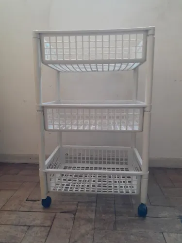 Móvel organizador com rodinhas