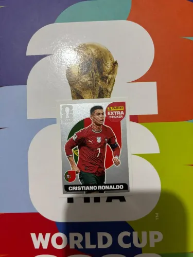 FIGURINHA CRISTIANO RONALDO LEGEND PRATA (COPA 2026) RARA