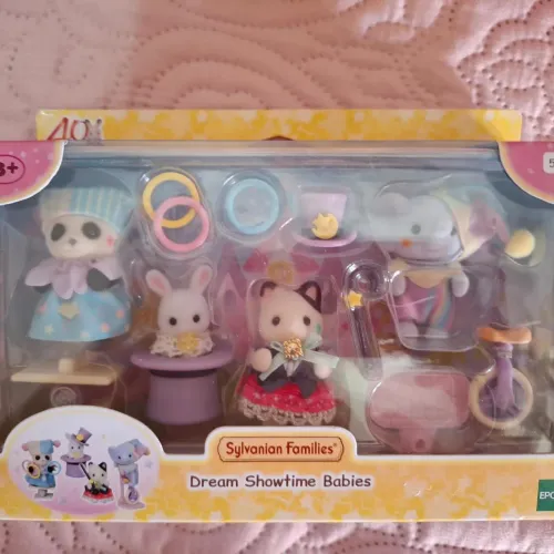 Sylvanian Families deram show time babys hora do show