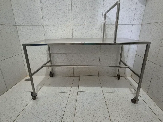 Cama de Banho Hospitalar