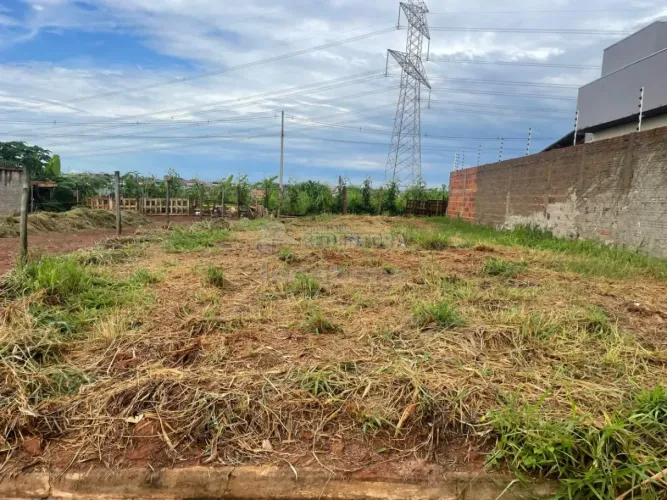 Terreno à Venda no Jardim Tangará em Bady Bassit com 200 m²