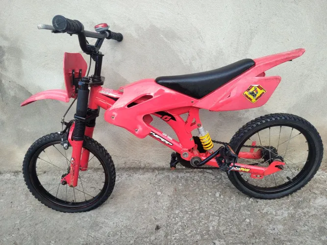 Bicicleta estilo moto infantil Aro 16