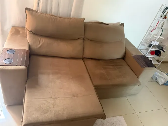 Sofá 3 lugares retrátil e reclinável, 1 ano e meio de uso! - Buritis BH