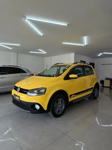 Volkswagen Crossfox 1.6 MI Total Flex 8V 5P 2012