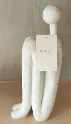 Escultura Mulher em Poliresina