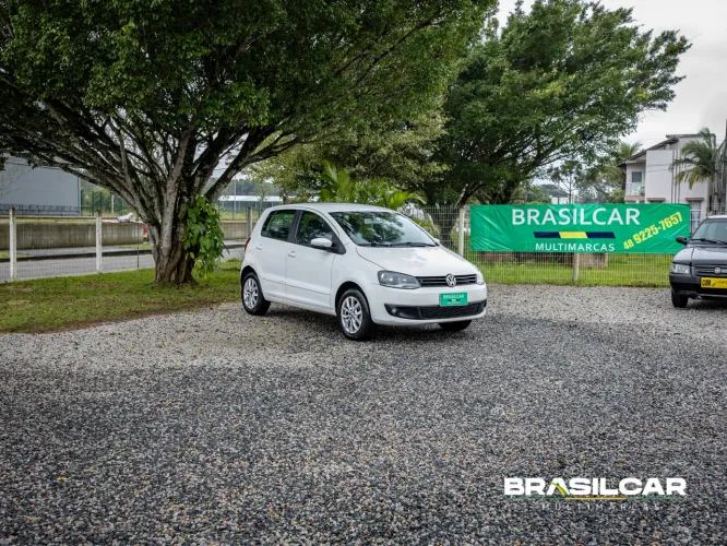 Volkswagen Fox Plus 1.6mi/ 1.6mi Total Flex 8V 4P 2014