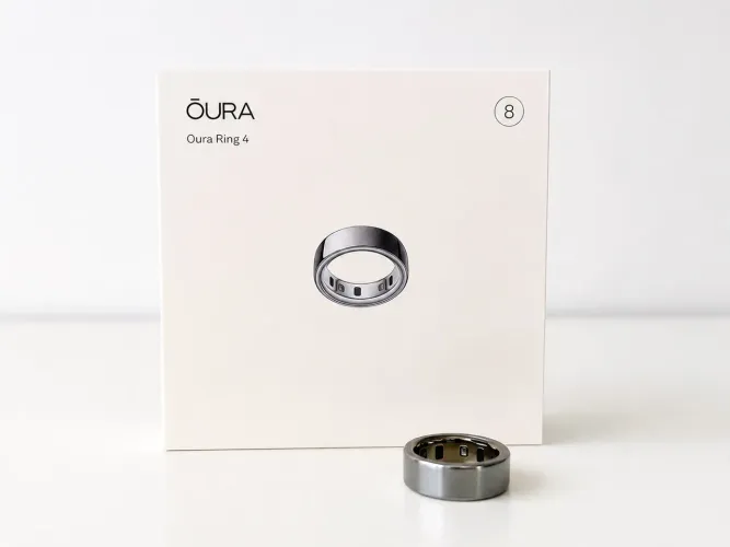 Oura Ring 4 Silver - Tamanho 8 | Com capa!