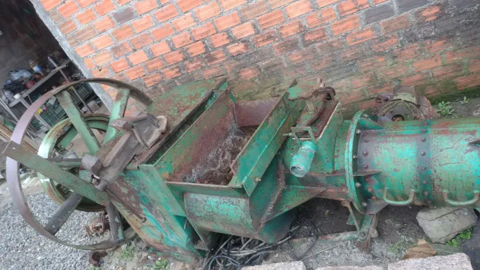 Máquina para produção de tijolos