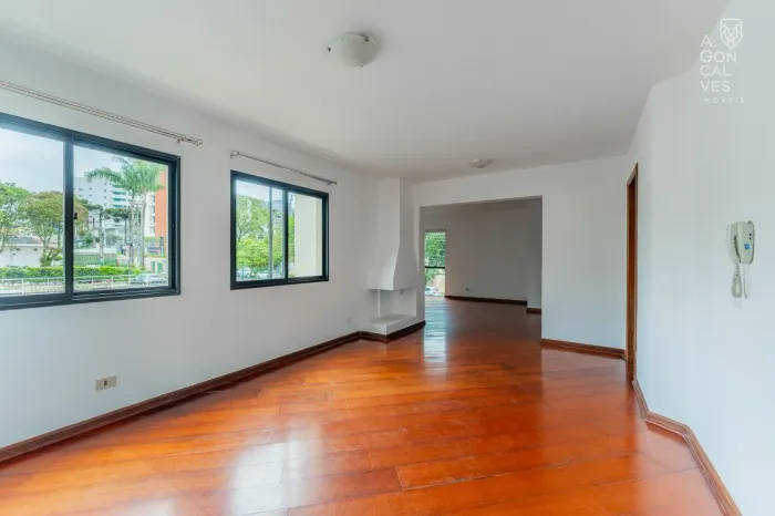 Apartamento no Tour Maison, 03 Quartos, 03 Vagas, Face Norte, Juvevê, Curitiba.