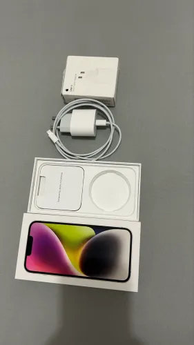 iPhone 14 novo, 256 de memória, vai com todos acessórios