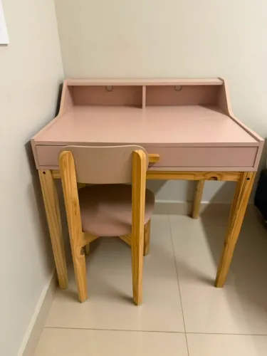 Escrivaninha Infantil + cadeira