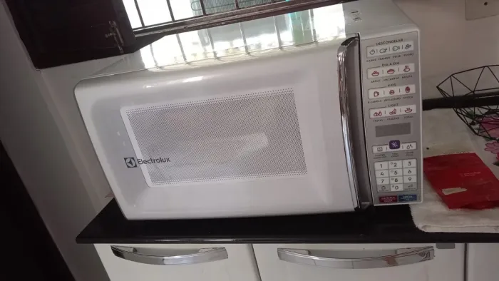Microondas Eletrolux 43l