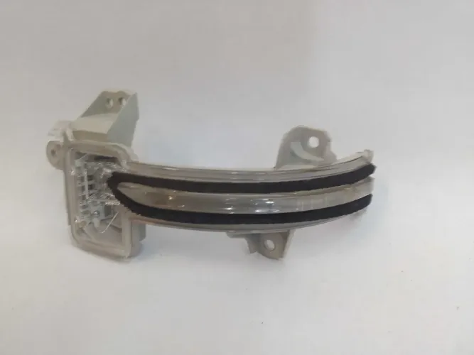 Seta Retrovisor Lado Direito Honda Hrv 2017